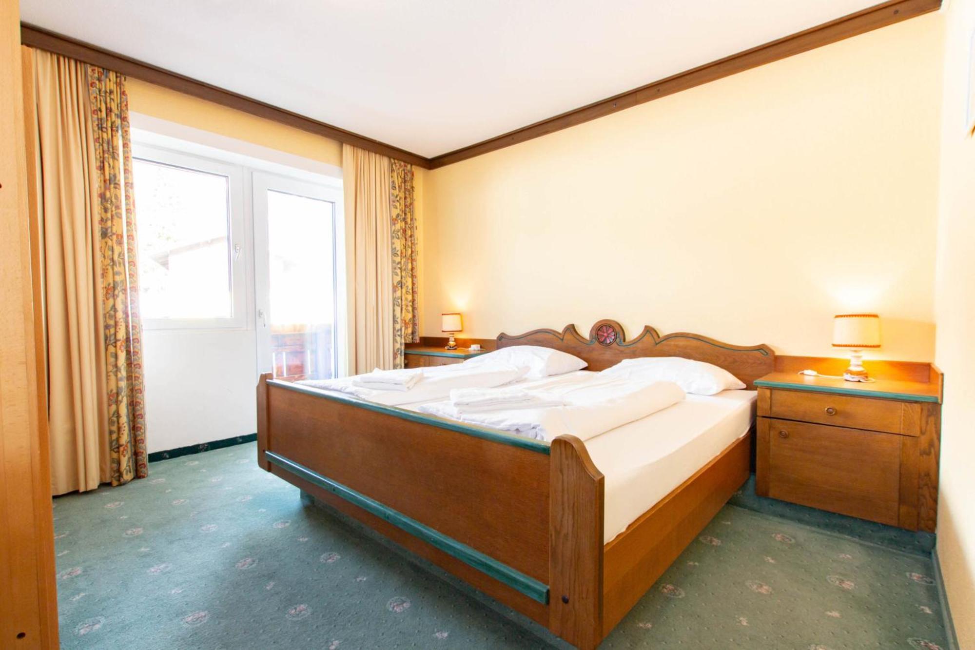 Mountain Hostel Ramsau am Dachstein Chambre photo